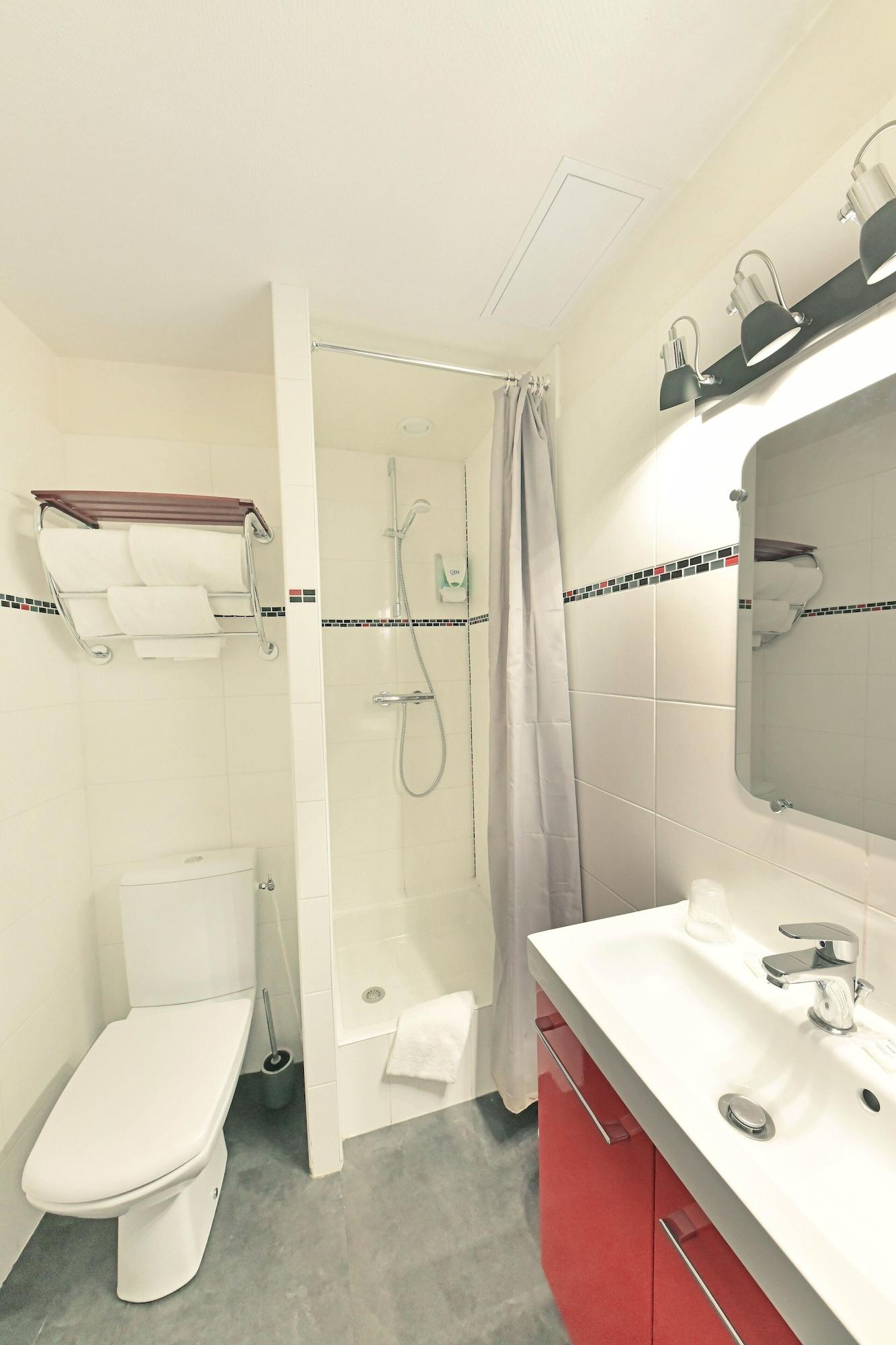 Hotel Saint Andre Gare Sncf Clermont-Ferrand Zewnętrze zdjęcie