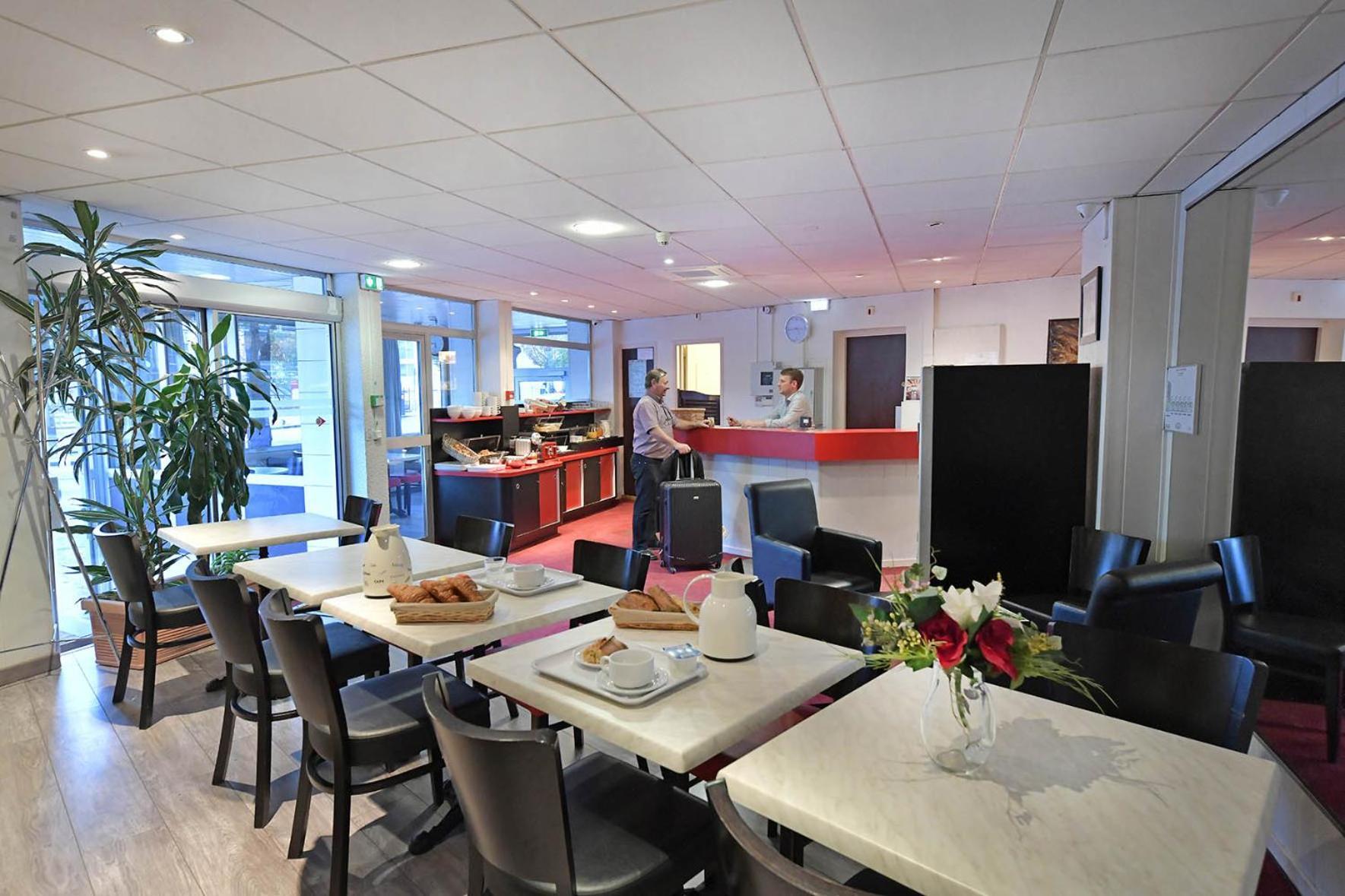 Hotel Saint Andre Gare Sncf Clermont-Ferrand Zewnętrze zdjęcie